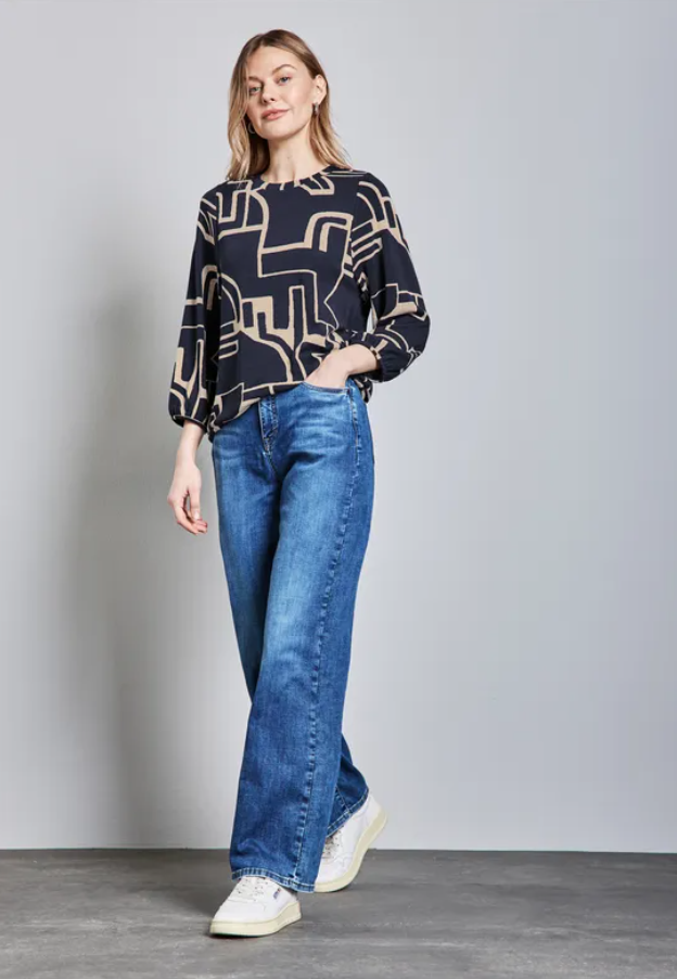 STREET ONE<BR>
Cosy Print Shirt<BR>
Navy<BR>