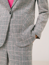 Load image into Gallery viewer, GERRY WEBER&lt;BR&gt;
Fitted Blazer Classic Prince of Wales&lt;BR&gt;
Check&lt;BR&gt;
