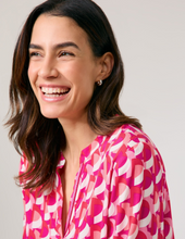 Load image into Gallery viewer, GERRY WEBER&lt;BR&gt;
Flowing Long Sleeve Blouse&lt;BR&gt;
Pink/Orange&lt;BR&gt;
