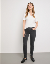 Load image into Gallery viewer, GERRY WEBER&lt;BR&gt;
Soline Jeans&lt;BR&gt;
Black, Blue&lt;BR&gt;
