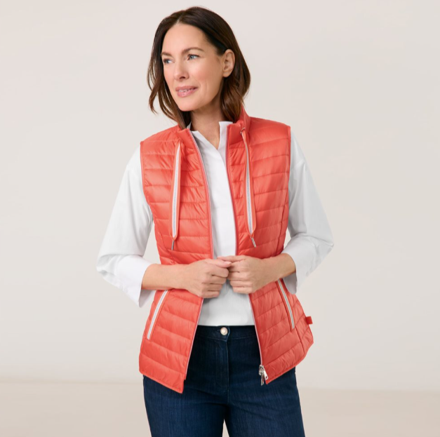 GERRY WEBER<BR>
Quilted Jacket with Drawstring<BR>
Coral, Pink<BR>