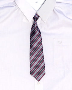 ST. PAULS NS <BR>
Boys Tie, Elasticated <BR>}~
Burgundy & Grey Stripe <BR>