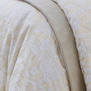 SANDERSON <BR>
Pyramus Jacquard Duvet Cover set <BR>
Natural <BR>